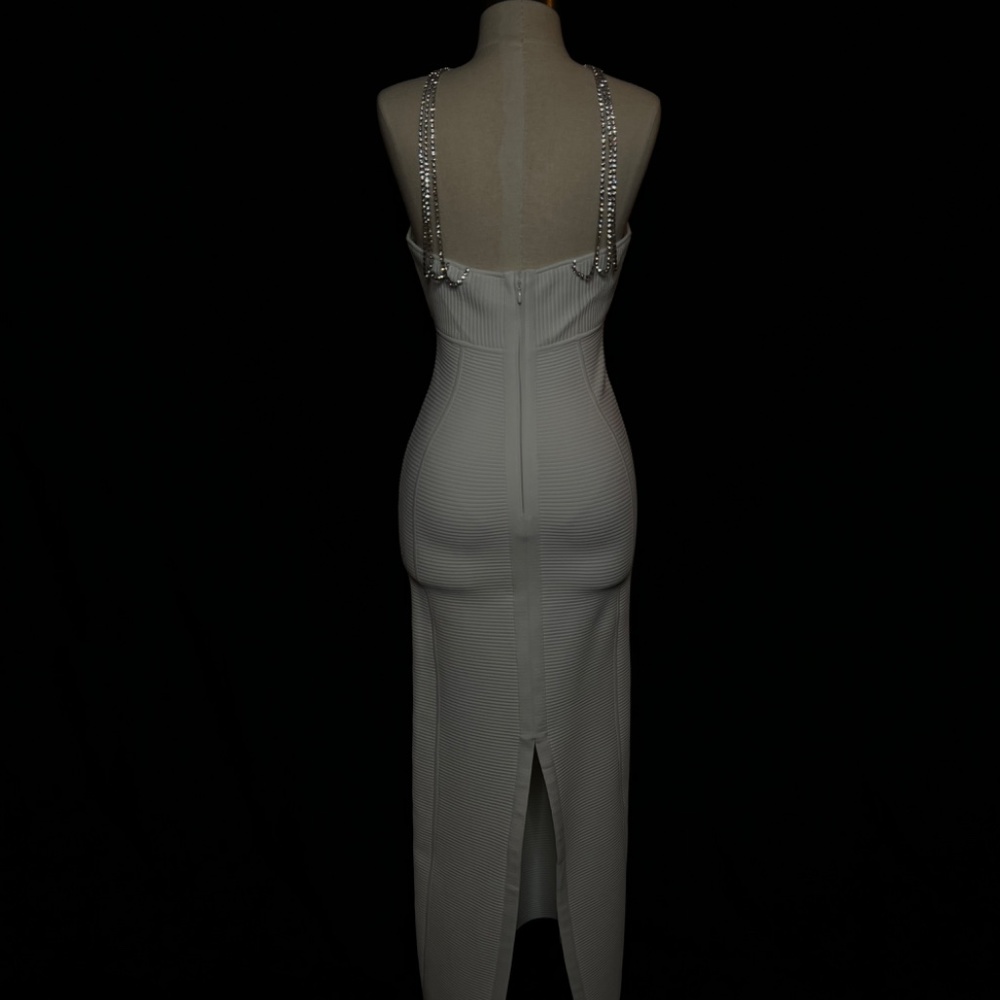 Withe dress - Picture 2 of 5